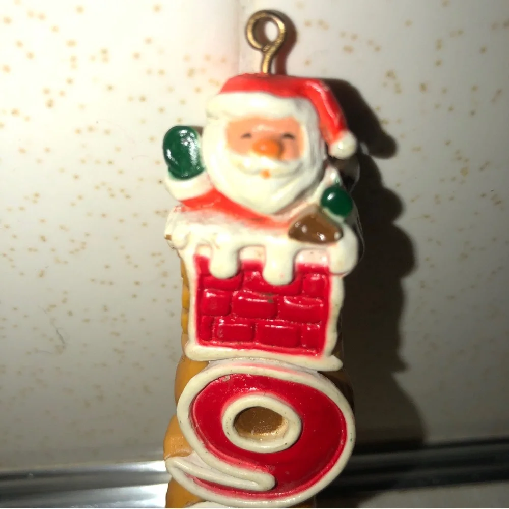 Vintage‎ Hallmark 1980 Santa Claus Chimney Christmas Tree Ornament